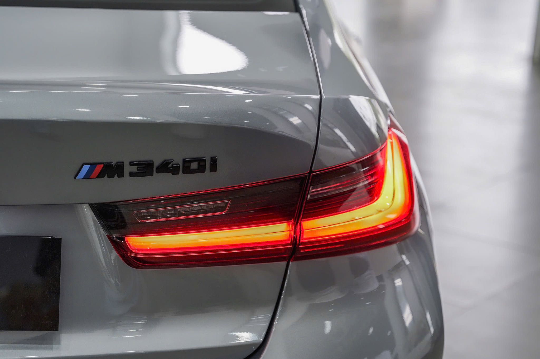 330i (22)